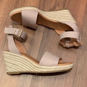 NWOT J CREW wedge Sandals size 9